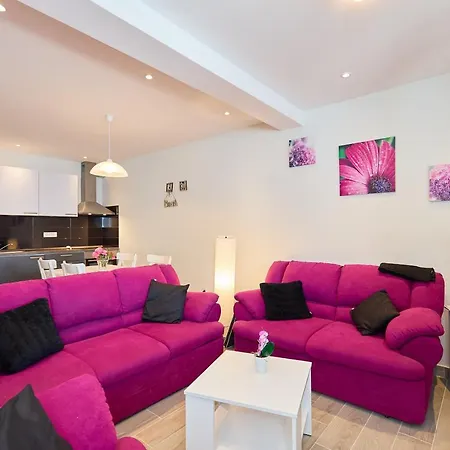 Stiga 1 - New Ap. 4 Two Lägenhet