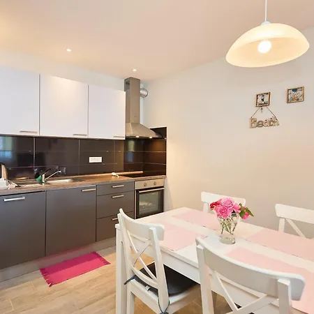 Stiga 1 - New Ap. 4 Two Prožura