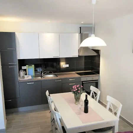 Stiga 1 - New Ap. 4 Two Lägenhet *